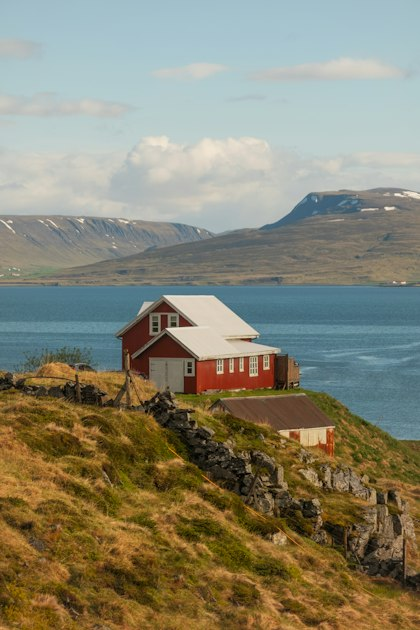 Education and Growth in Fjárborg